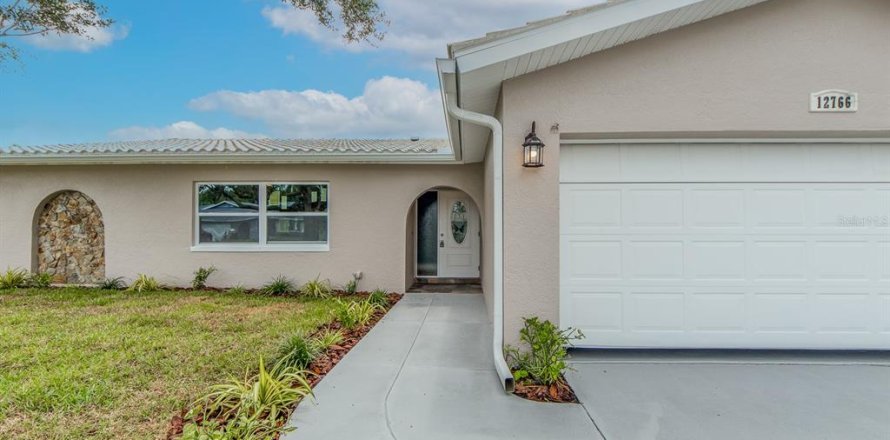 Villa ou maison à Seminole, Floride 3 chambres, 171.68 m2 № 1877159