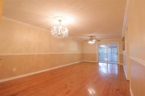 Copropriété à vendre à Tampa, Floride: 2 chambres, 93.83 m2 № 1916038 - photo 3
