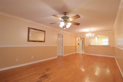 Copropriété à vendre à Tampa, Floride: 2 chambres, 93.83 m2 № 1916038 - photo 5