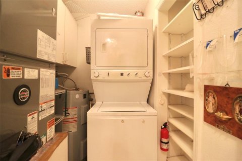 Copropriété à vendre à Tampa, Floride: 2 chambres, 93.83 m2 № 1916038 - photo 10