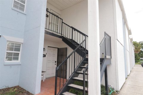 Copropriété à vendre à Tampa, Floride: 2 chambres, 93.83 m2 № 1916038 - photo 2