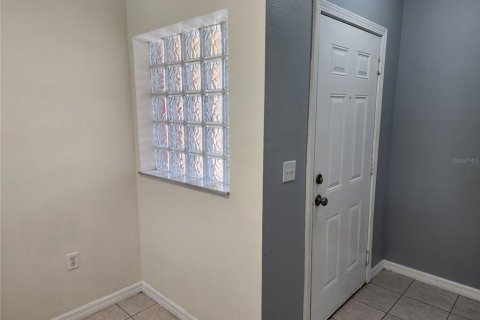 Condo in Riverview, Florida, 3 bedrooms  № 1916516 - photo 2
