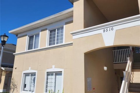 Condo in Riverview, Florida, 3 bedrooms  № 1916516 - photo 1