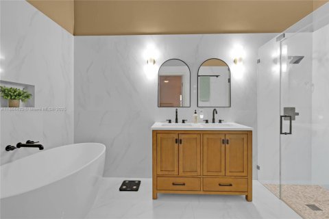 House in Boca Raton, Florida 3 bedrooms, 160.54 sq.m. № 1893302 - photo 23