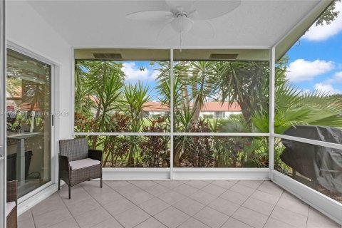 House in Boca Raton, Florida 3 bedrooms, 160.54 sq.m. № 1893302 - photo 30