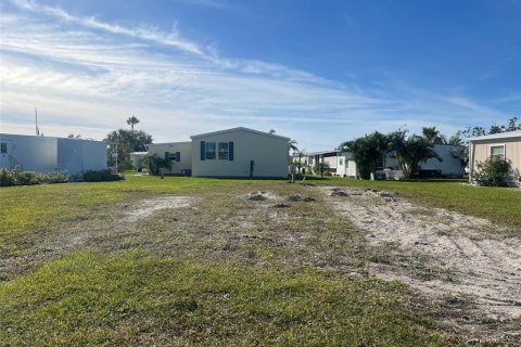 Land in Venice, Florida № 1539867 - photo 1