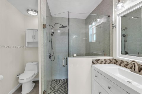 House in Sunrise, Florida 4 bedrooms, 165.55 sq.m. № 2019580 - photo 27