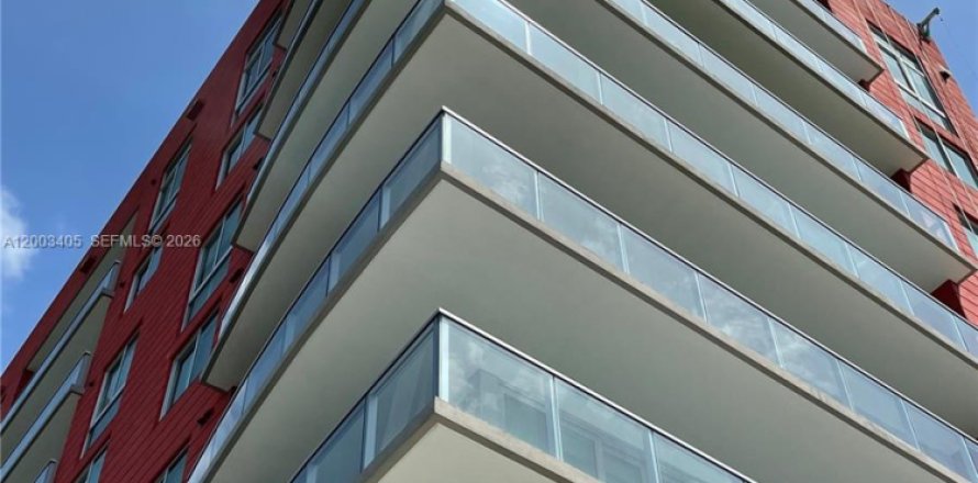 Condominio en Doral, Florida, 3 dormitorios  № 2066905