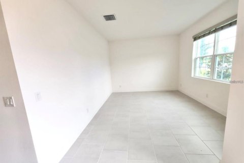 Villa ou maison à louer à Minneola, Floride: 4 chambres, 233.18 m2 № 1900151 - photo 9