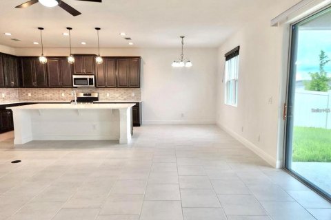 Casa en alquiler en Minneola, Florida, 4 dormitorios, 233.18 m2 № 1900151 - foto 14