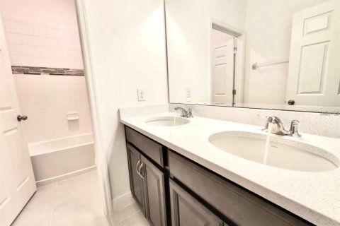 Casa en alquiler en Minneola, Florida, 4 dormitorios, 233.18 m2 № 1900151 - foto 15