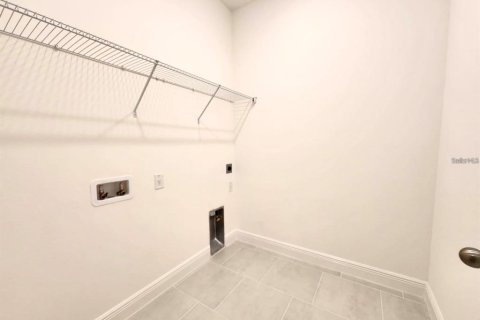 Villa ou maison à louer à Minneola, Floride: 4 chambres, 233.18 m2 № 1900151 - photo 23