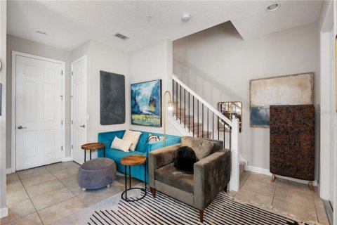 Townhouse in Lake Mary, Florida 3 bedrooms, 203.18 sq.m. № 1845094 - photo 8