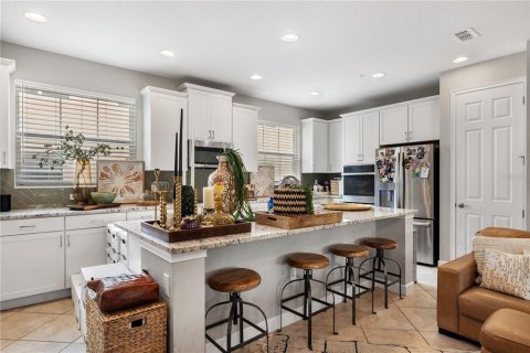 Townhouse in Lake Mary, Florida 3 bedrooms, 203.18 sq.m. № 1845094 - photo 11