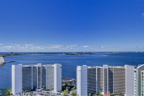 Condo in Sarasota, Florida, 3 bedrooms № 2155915