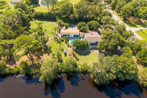 House in Osprey, Florida 4 bedrooms, 257.34 sq.m. № 2431922 - photo 3