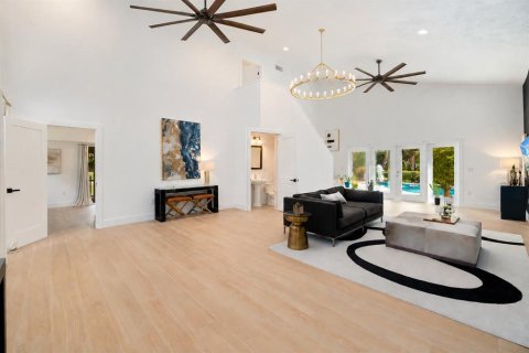 House in Osprey, Florida 4 bedrooms, 257.34 sq.m. № 2431922 - photo 14