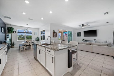 House in Punta Gorda, Florida 3 bedrooms, 203.46 sq.m. № 2093011 - photo 9