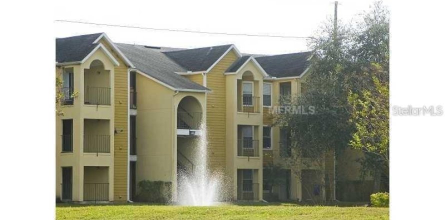Condo in Orlando, Florida, 2 bedrooms № 2145247