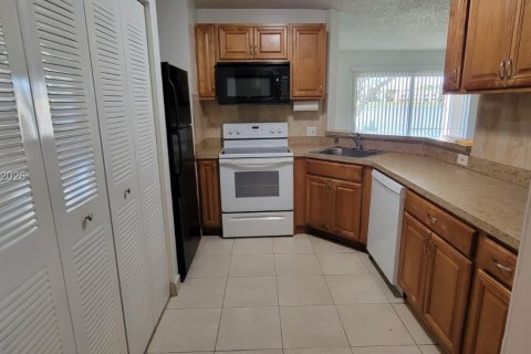Купить кондоминиум в Окленд-Парк, Флорида 2 спальни, 94.76м2, № 2009382 - фото 3