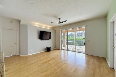 House in Clermont, Florida 2 bedrooms, 175.03 sq.m. № 2227991 - photo 16