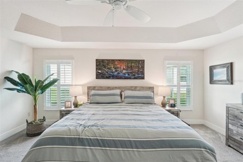 House in The Villages, Florida 3 bedrooms, 213.95 sq.m. № 1838131 - photo 15