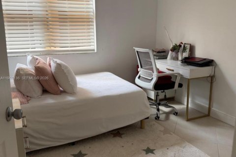 Купить кондоминиум в Санни-Айлс-Бич, Флорида 2 спальни, 86.77м2, № 2030107 - фото 12