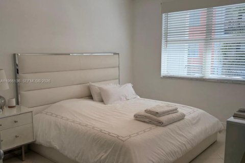 Купить кондоминиум в Санни-Айлс-Бич, Флорида 2 спальни, 86.77м2, № 2030107 - фото 14