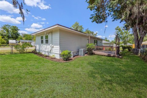 House in Green Cove Springs, Florida 3 bedrooms, 95.88 sq.m. № 2259492 - photo 10