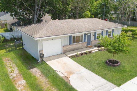 House in Green Cove Springs, Florida 3 bedrooms, 95.88 sq.m. № 2259492 - photo 29