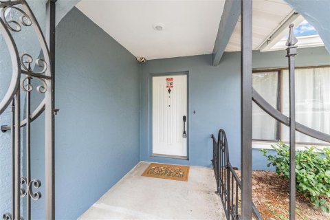 House in Spring Hill, Florida 2 bedrooms, 146.23 sq.m. № 1760628 - photo 3