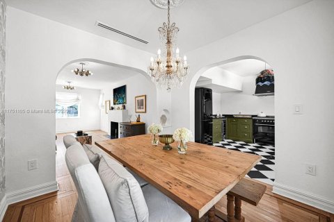 Casa en venta en Miami, Florida, 2 dormitorios, 101.17 m2 № 1860647 - foto 19