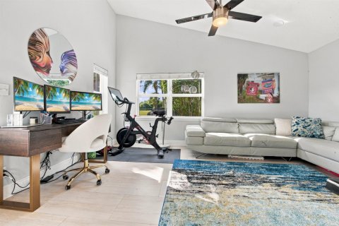 House in Boca Raton, Florida 3 bedrooms, 172.52 sq.m. № 2417594 - photo 16