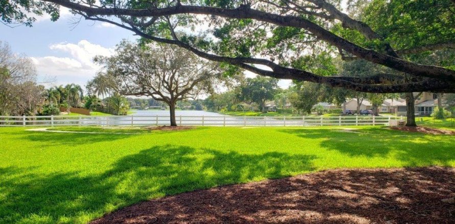 Casa en Coconut Creek, Florida 4 dormitorios, 187.01 m2 № 627342