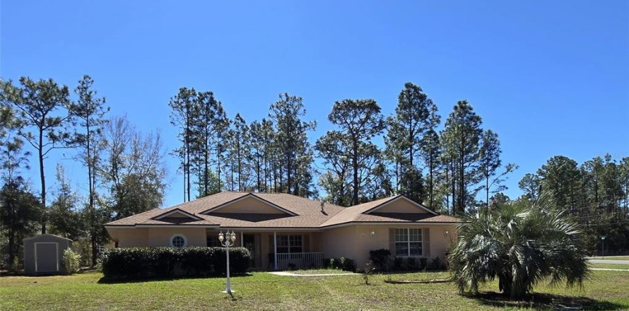 House in Citrus Springs, Florida 4 bedrooms, 208.66 sq.m. № 1597586