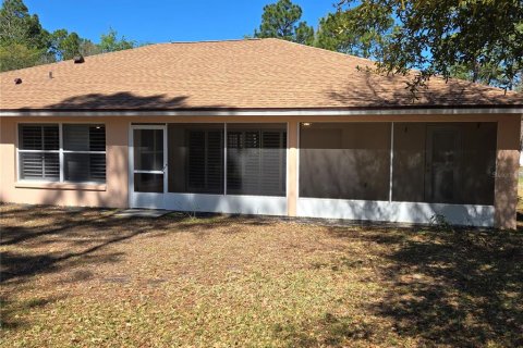 House in Citrus Springs, Florida 4 bedrooms, 208.66 sq.m. № 1597586 - photo 9