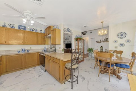 House in Englewood, Florida 3 bedrooms, 123.28 sq.m. № 1571543 - photo 14