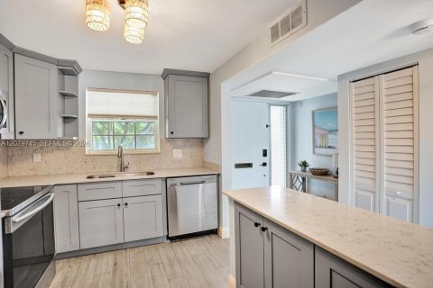 Copropriété à vendre à Boca Raton, Floride: 2 chambres, 85.93 m2 № 2343113 - photo 3