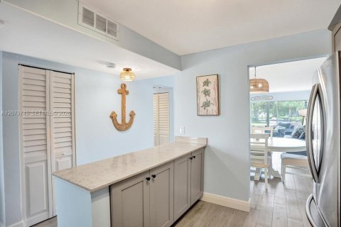 Copropriété à vendre à Boca Raton, Floride: 2 chambres, 85.93 m2 № 2343113 - photo 5