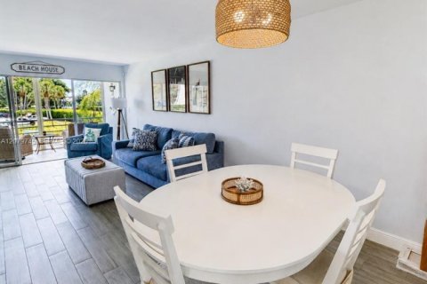 Copropriété à vendre à Boca Raton, Floride: 2 chambres, 85.93 m2 № 2343113 - photo 14