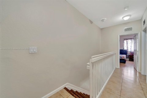 Townhouse in Margate, Florida 3 bedrooms, 125.98 sq.m. № 1770787 - photo 16