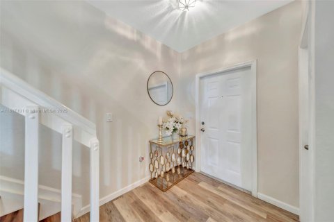 Townhouse in Margate, Florida 3 bedrooms, 125.98 sq.m. № 1770787 - photo 3