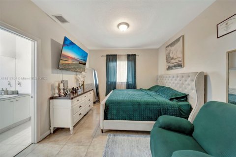 Townhouse in Margate, Florida 3 bedrooms, 125.98 sq.m. № 1770787 - photo 17