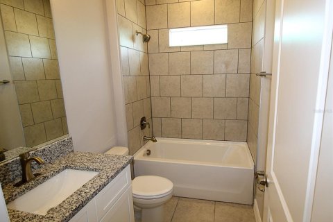 Casa en alquiler en Punta Gorda, Florida, 4 dormitorios, 194.35 m2 № 1886241 - foto 9
