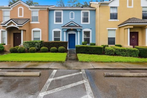 Townhouse in Wesley Chapel, Florida 2 bedrooms, 107.02 sq.m. № 2266831