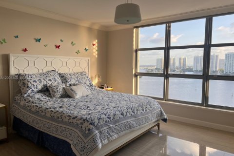 Condo in Aventura, Florida, 2 bedrooms № 2170938 - photo 7