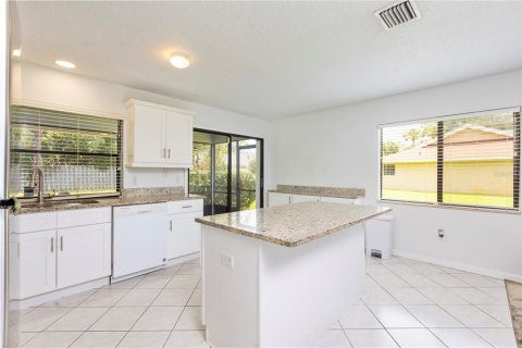 Casa en venta en Palm Coast, Florida, 4 dormitorios, 187.85 m2 № 2205689 - foto 15