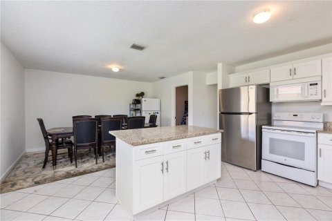 Casa en venta en Palm Coast, Florida, 4 dormitorios, 187.85 m2 № 2205689 - foto 20