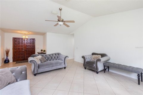Casa en venta en Palm Coast, Florida, 4 dormitorios, 187.85 m2 № 2205689 - foto 12