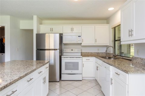 Casa en venta en Palm Coast, Florida, 4 dormitorios, 187.85 m2 № 2205689 - foto 18
